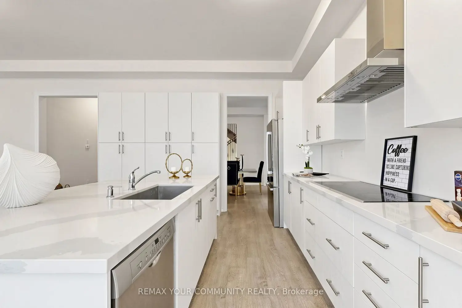 105 Halldorson Avenue photo 5