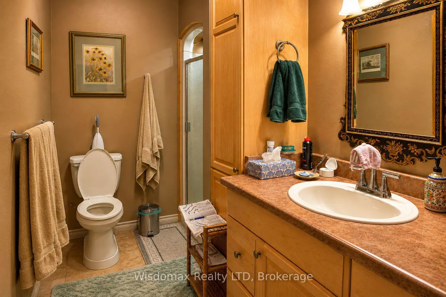 10 Rose Avenue photo 4