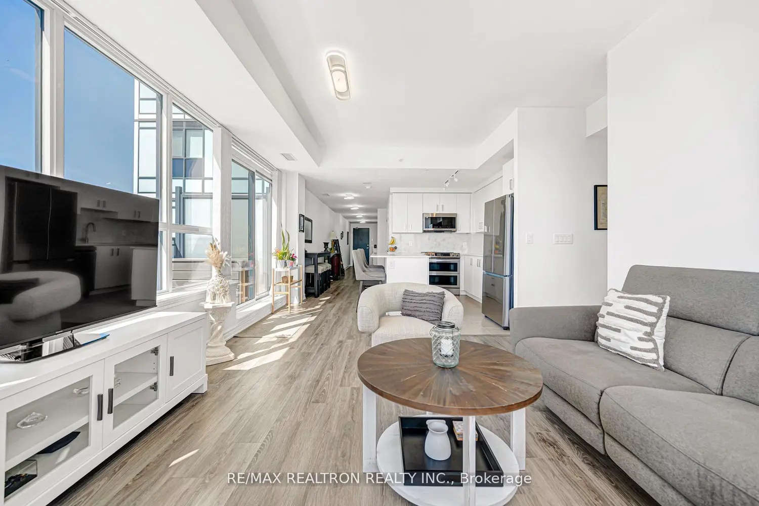 11611 Yonge Street 708 photo 5