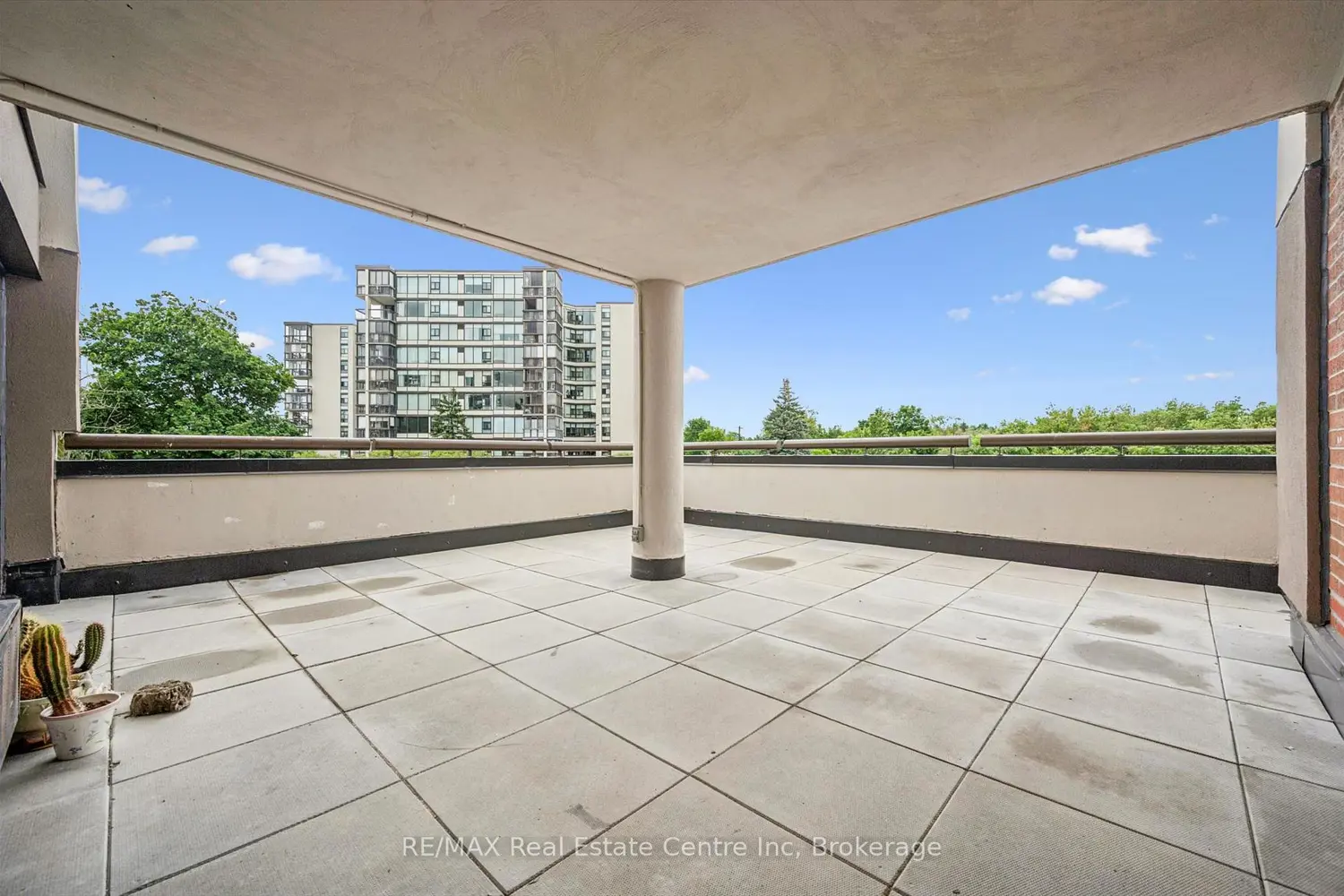 22 Marilyn Drive 201