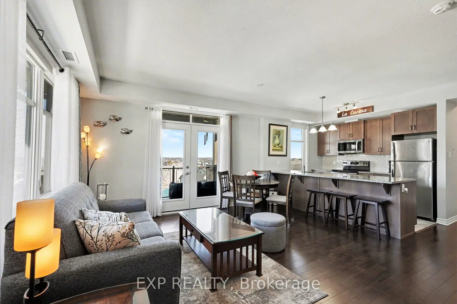 310 Jatoba Private 301 photo 5