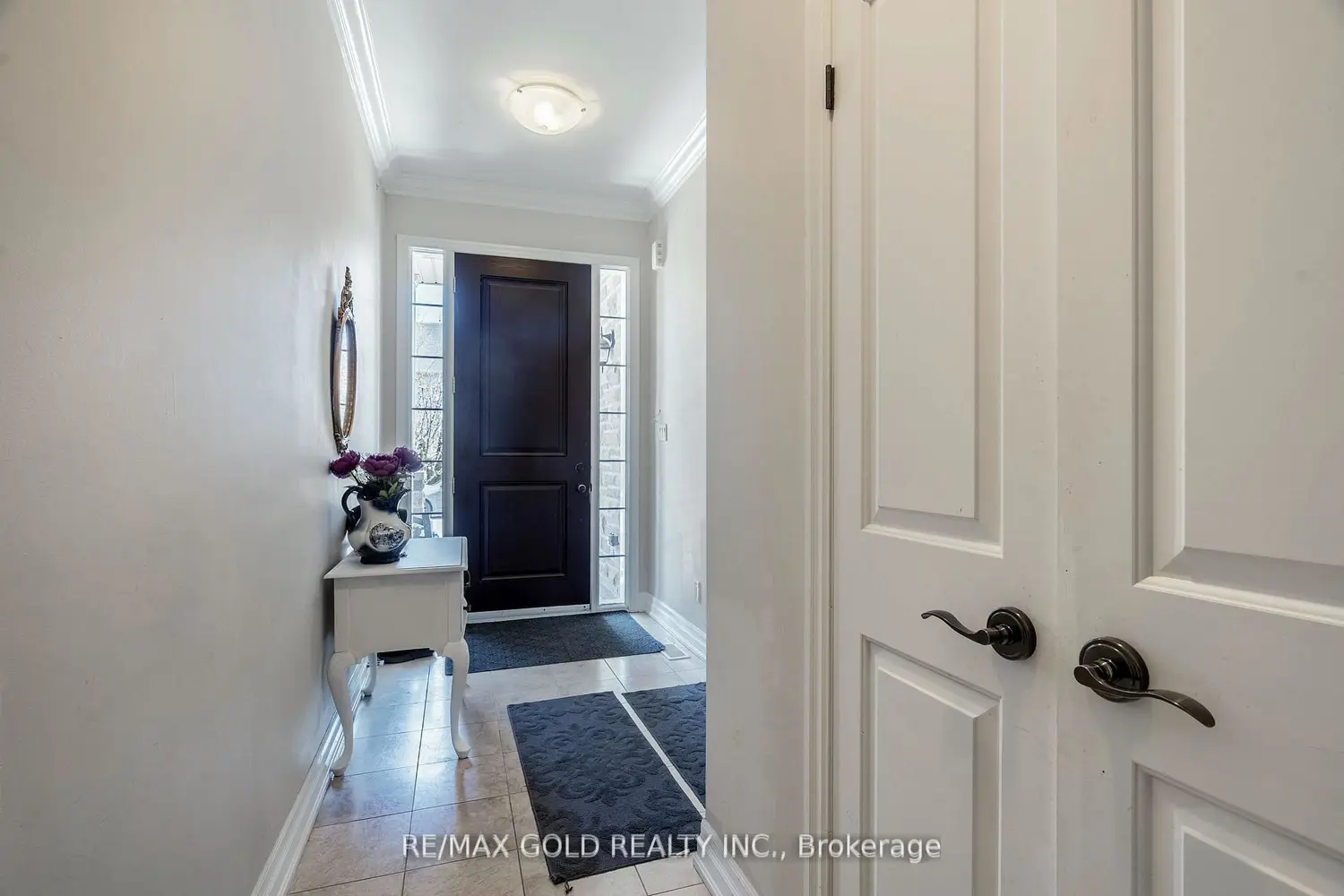 54 Robert Berry Crescent photo 3