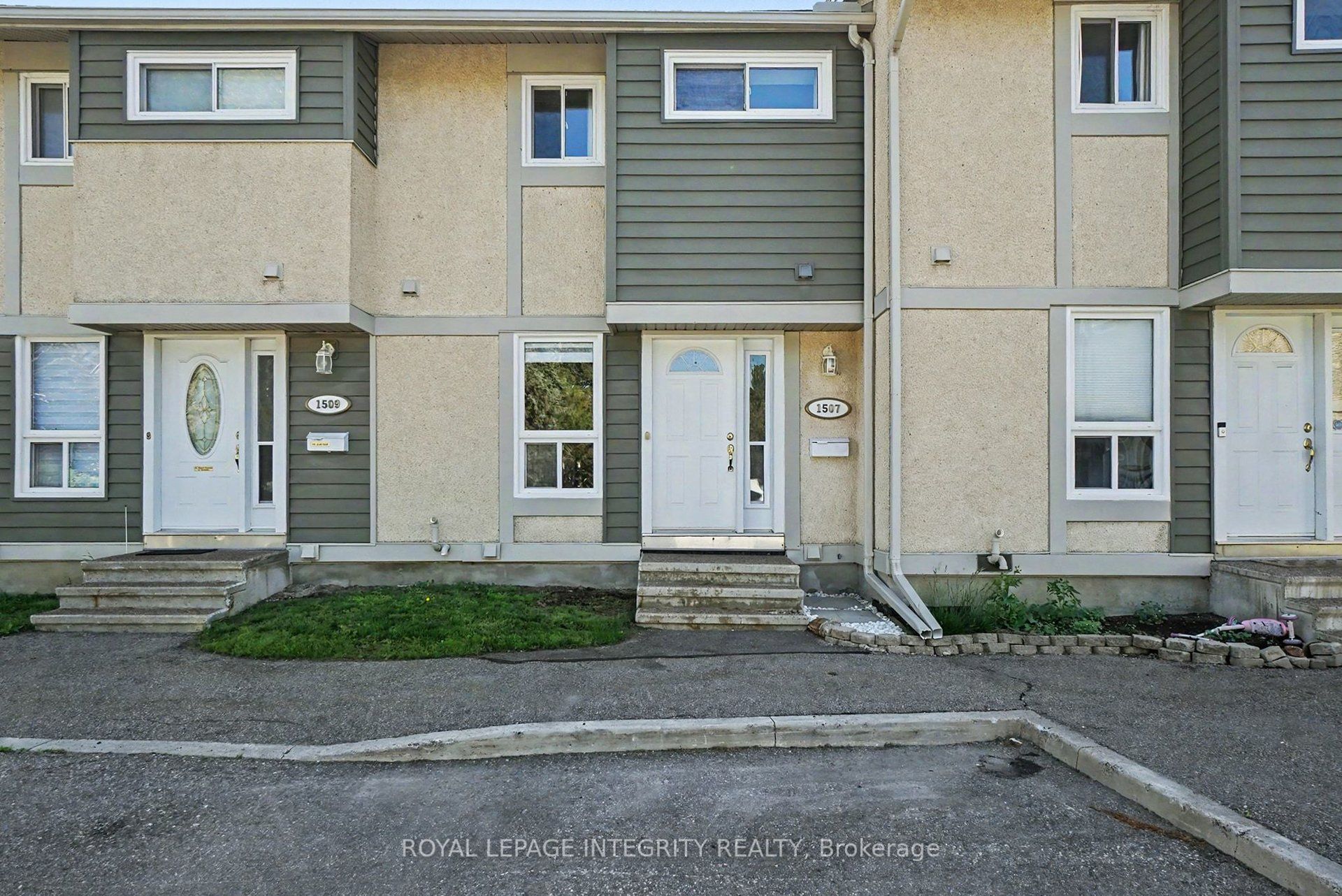 2-1507 Ballard Court, Ottawa, ON, K1B 4Z1