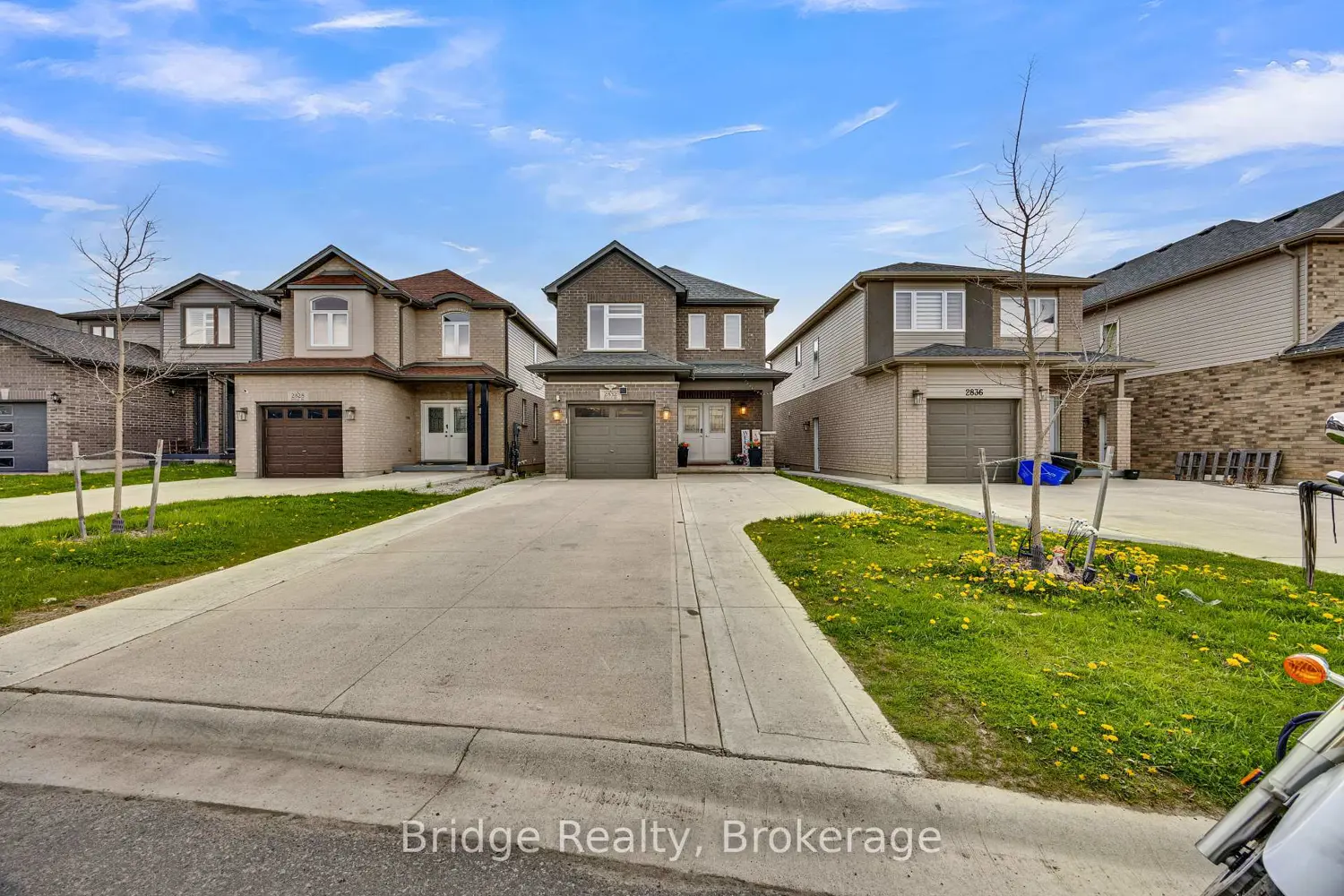 2832 Doyle Drive photo 2