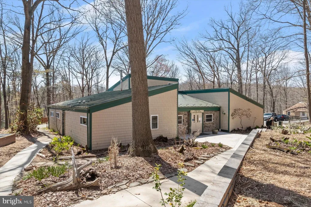 6508 Ridenour Way E Unit 2B, Sykesville, MD 21784