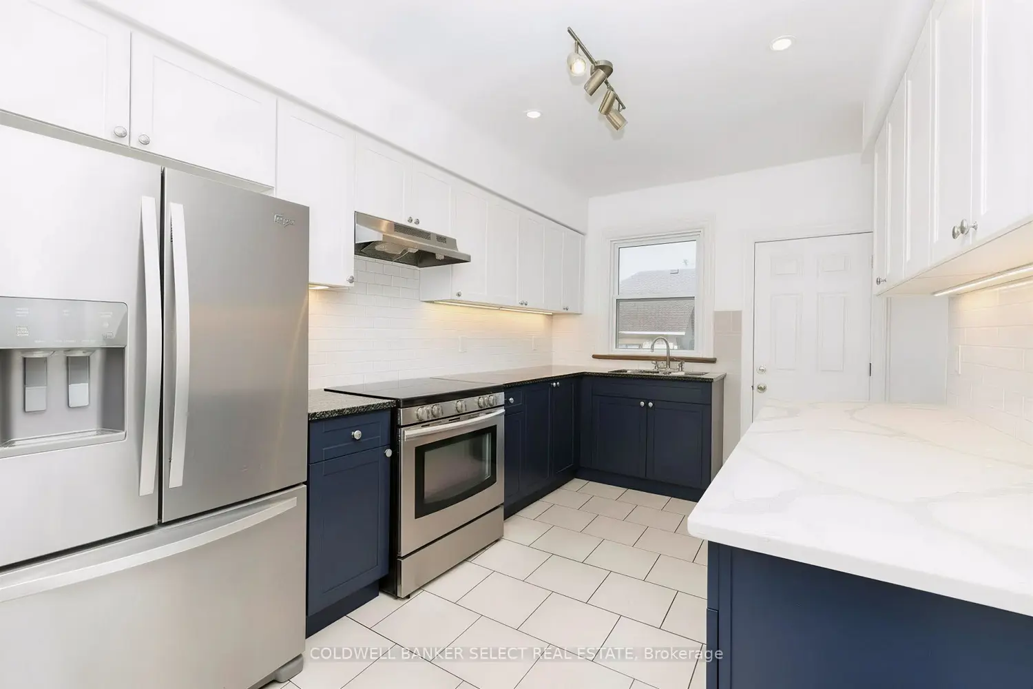 55 Frederick Avenue photo 4