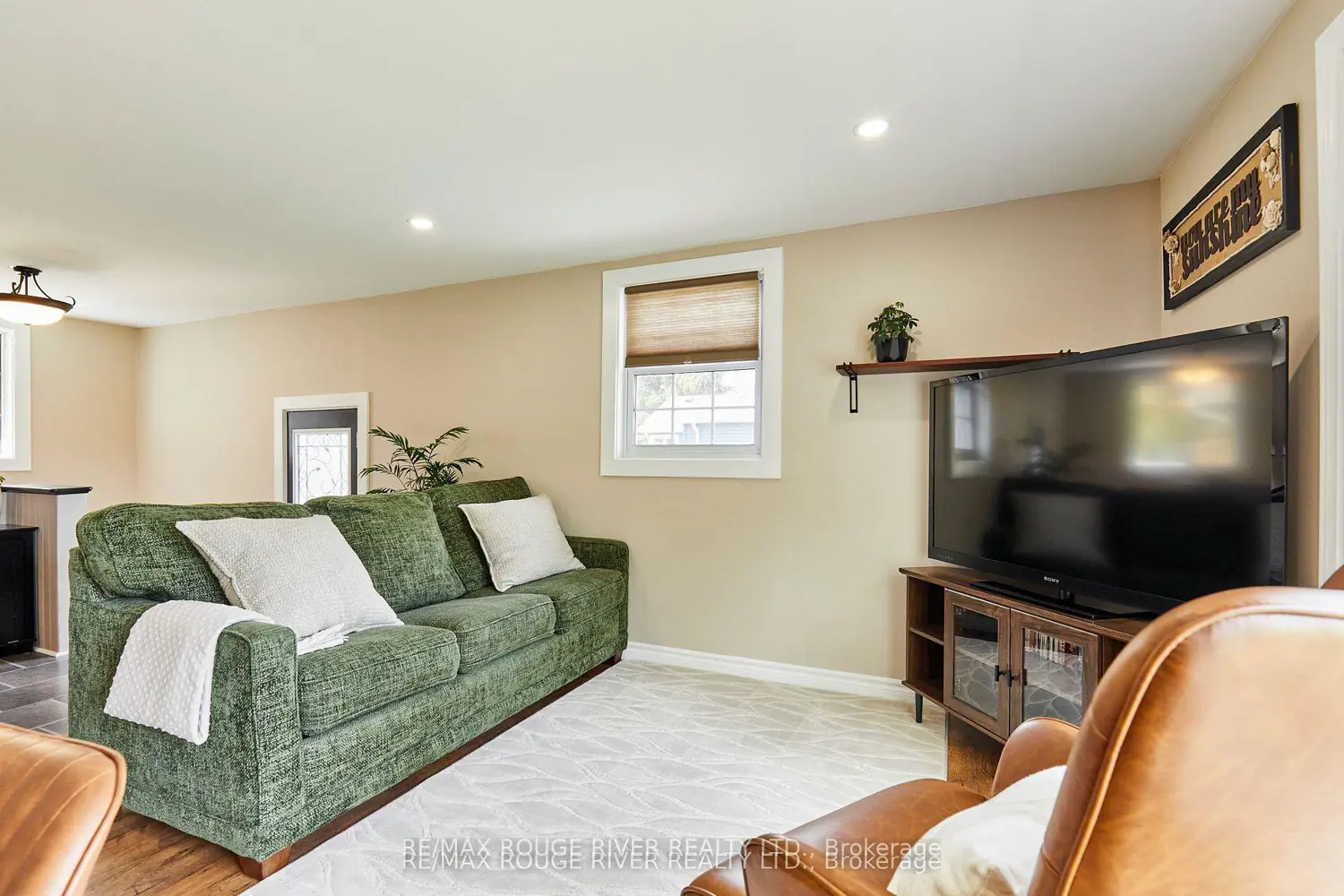 80 Davidge Drive photo 4