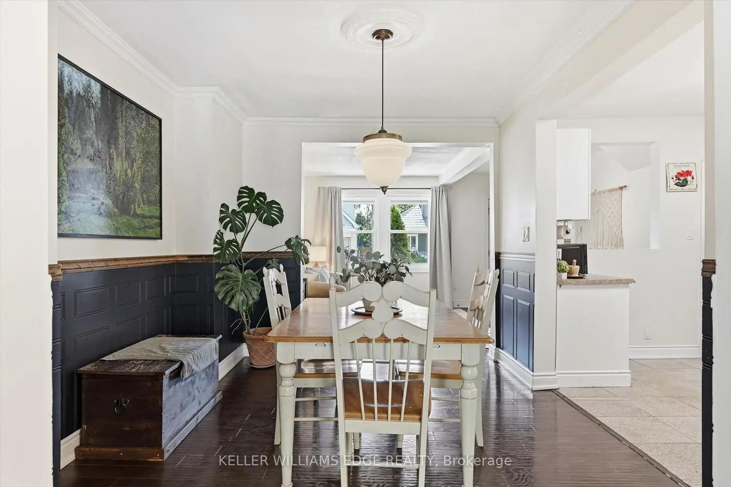 77 Cameron Avenue photo 5