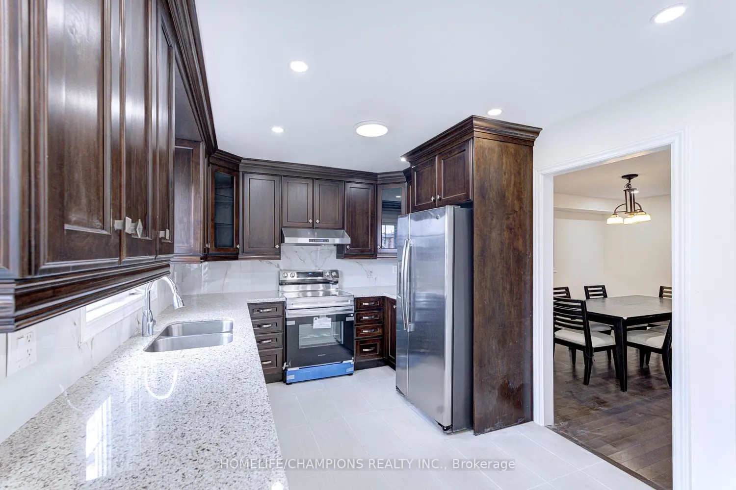 47 Randall Avenue photo 5