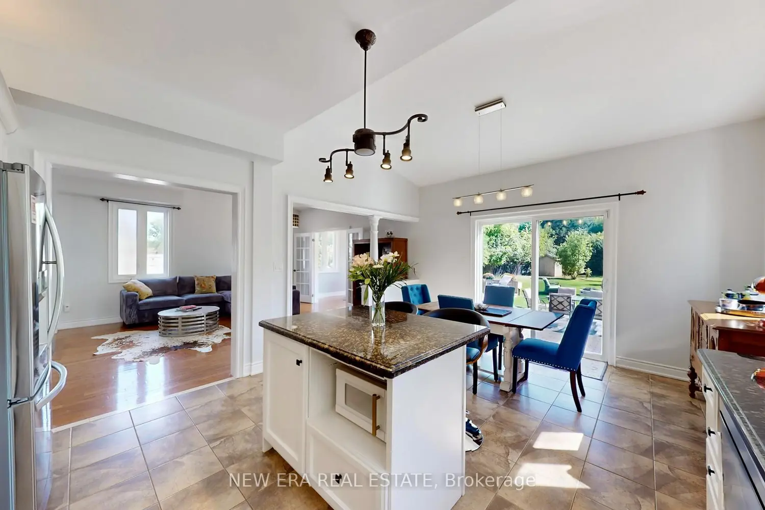 1031 Lake Drive photo 2