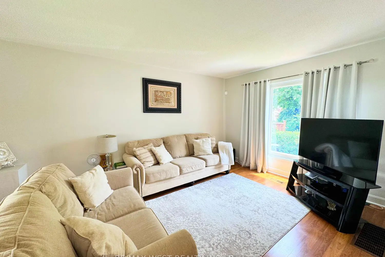10 Hardcastle Court photo 4