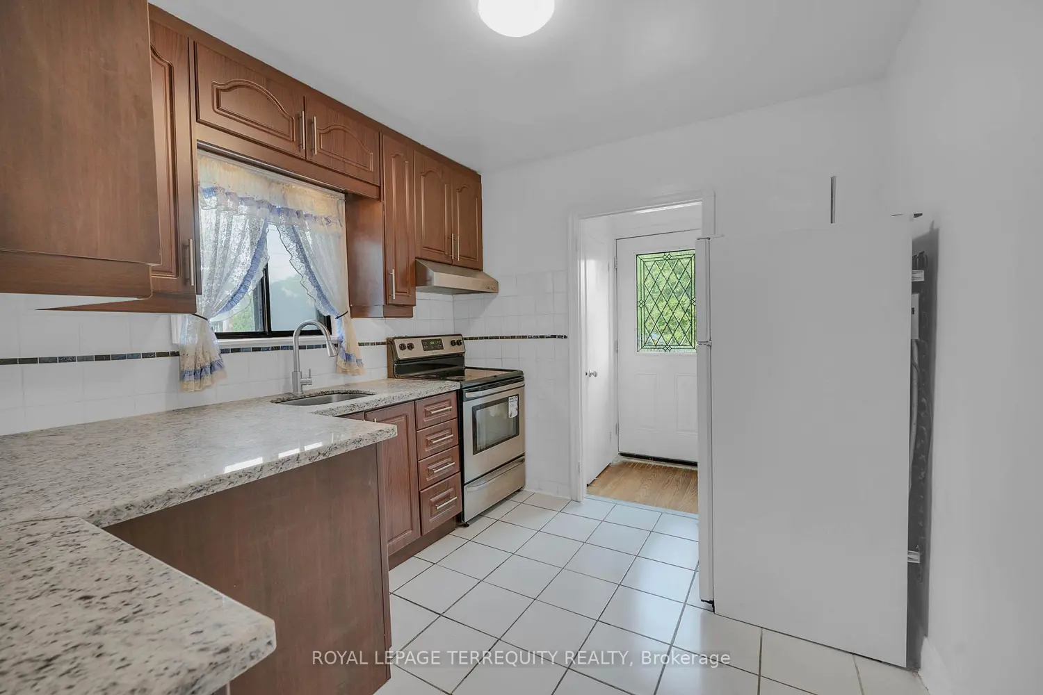 4 Harris Park Drive photo 5