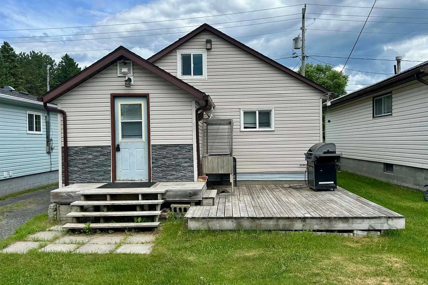 1011 Portage Avenue N photo 2