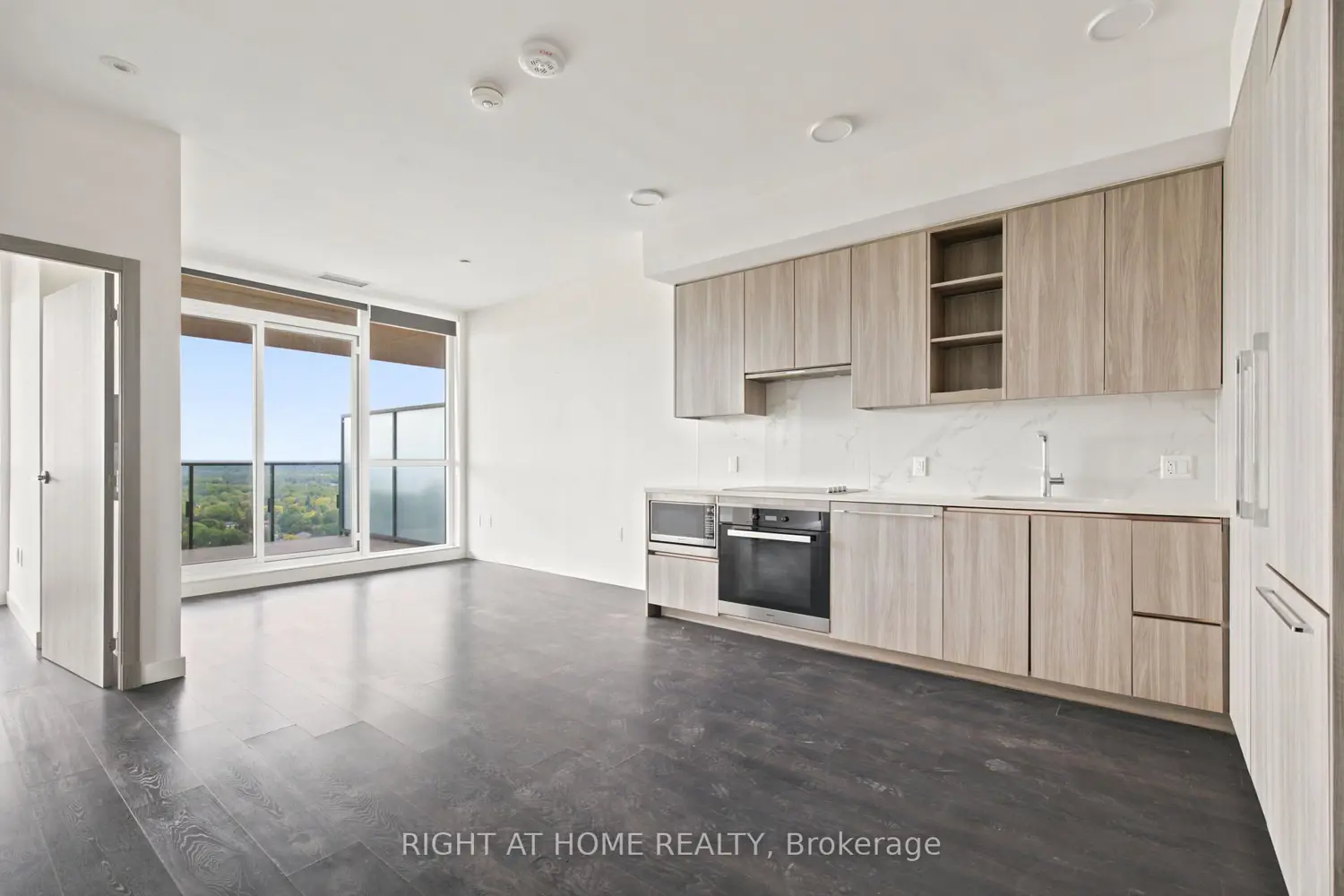 25 Mcmahon Drive 2107 photo 5