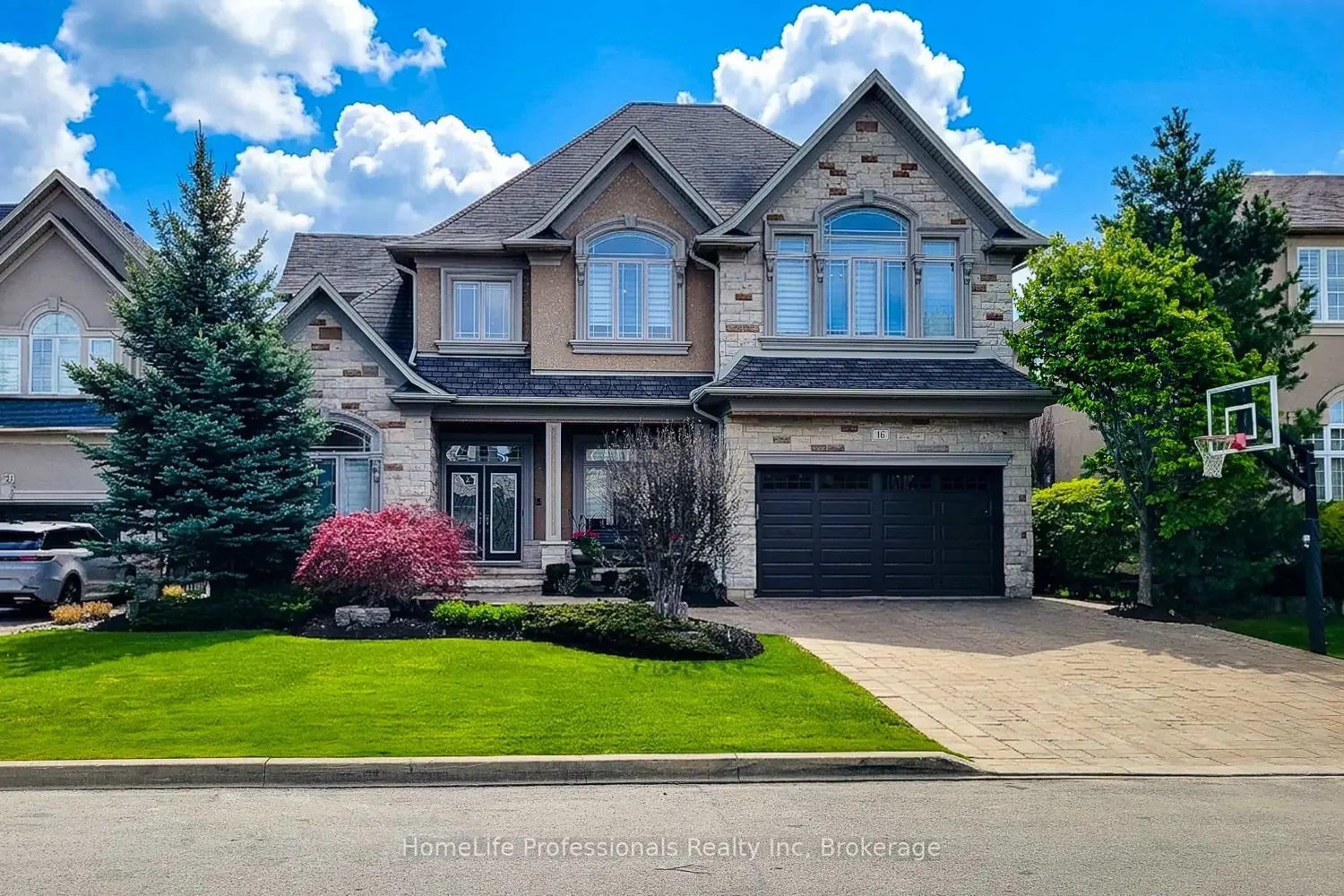 16 Berkshire Place photo 3