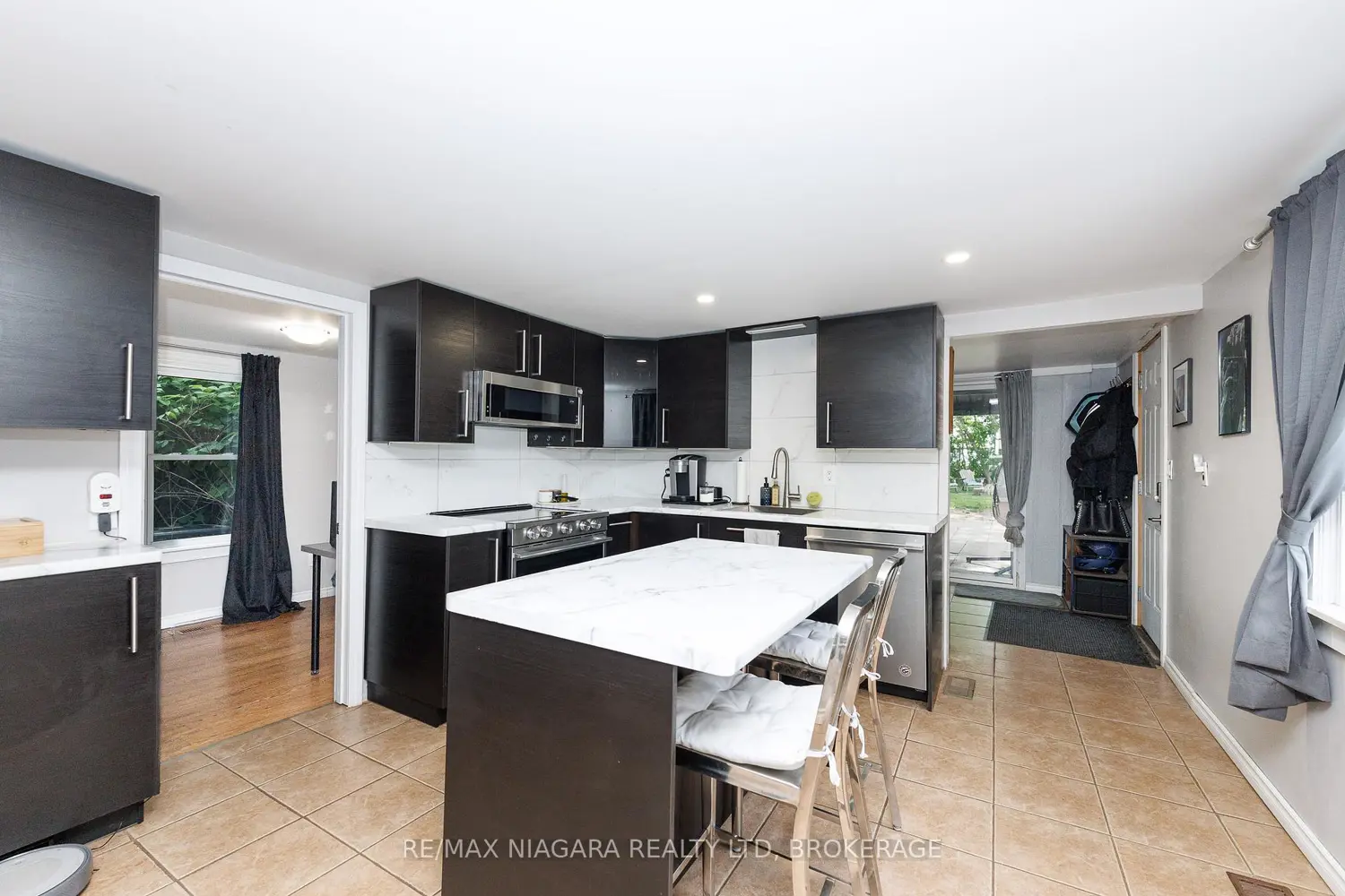350 Belleview Boulevard photo 3