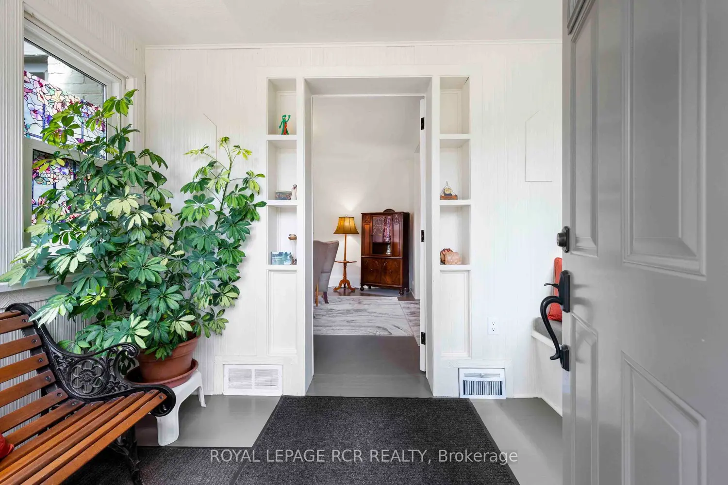 7 Third Avenue photo 5