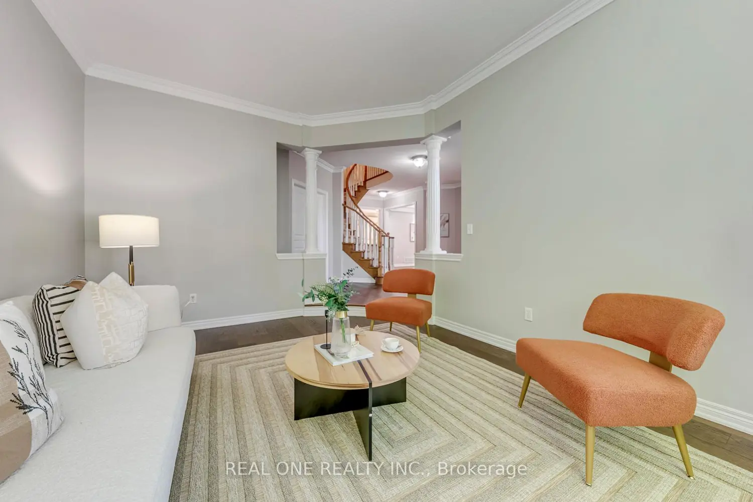 1205 Lindenrock Drive photo 4