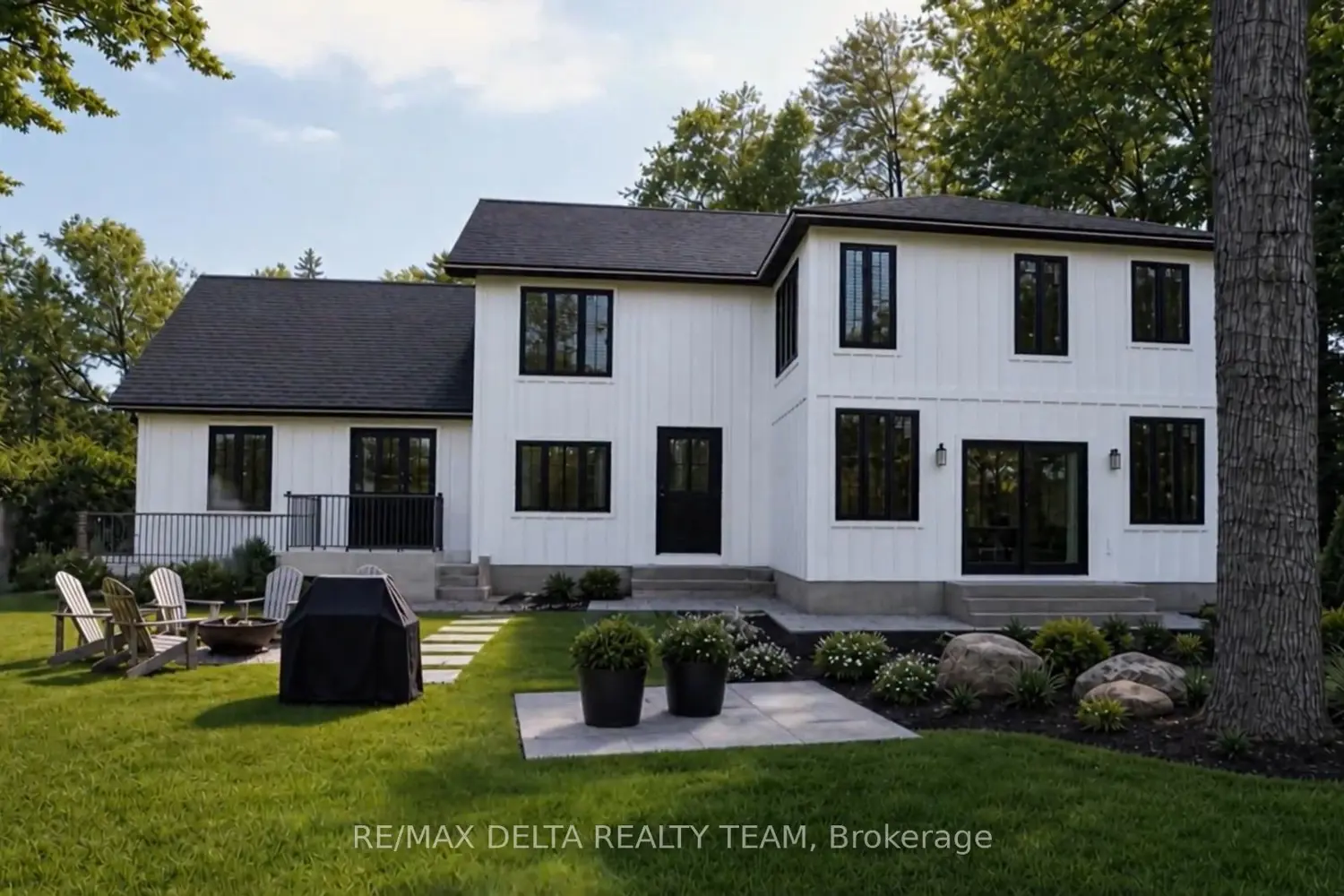 8 Pineglen Crescent photo 4