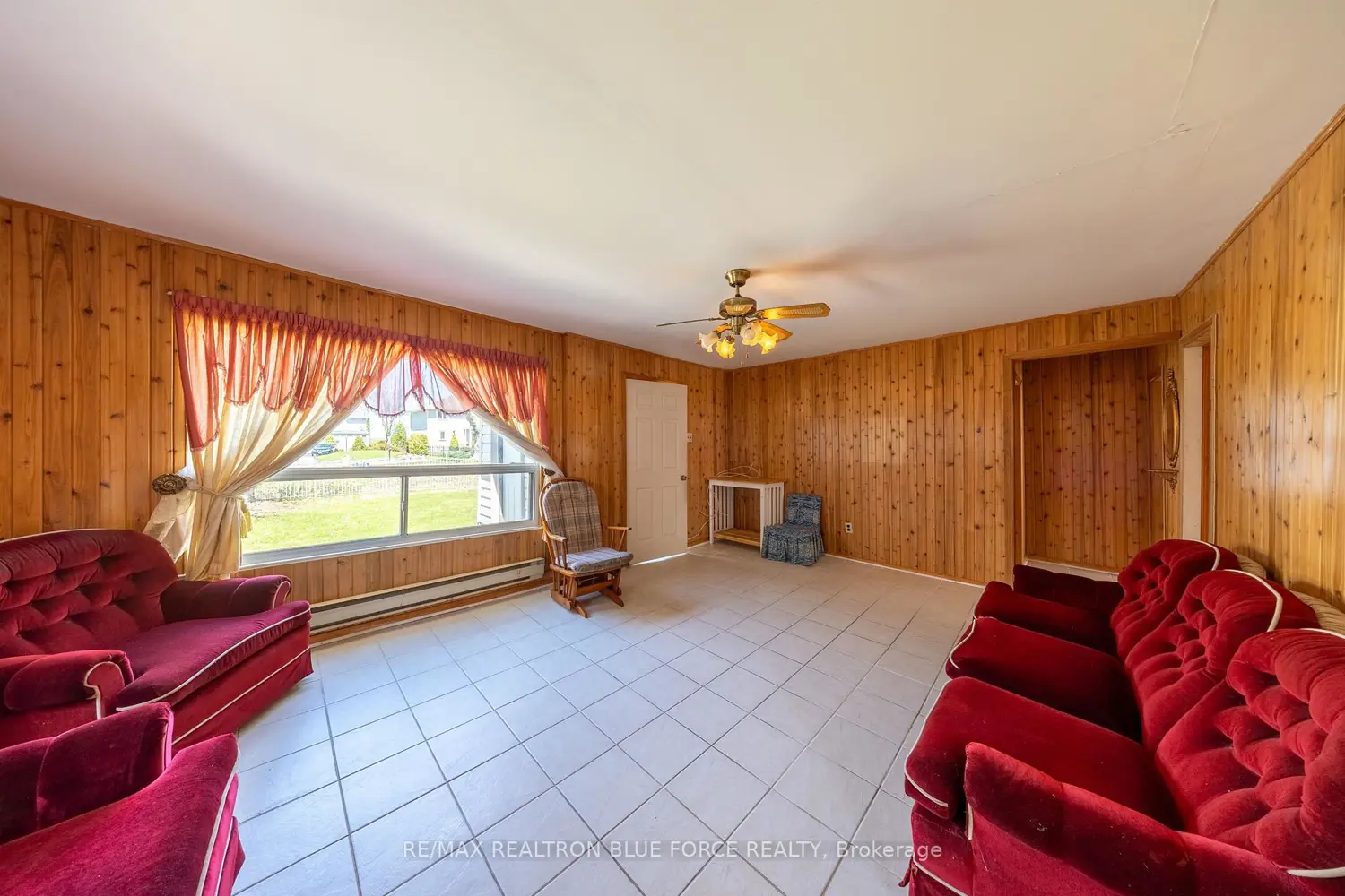 57 Lakeshore Road photo 5