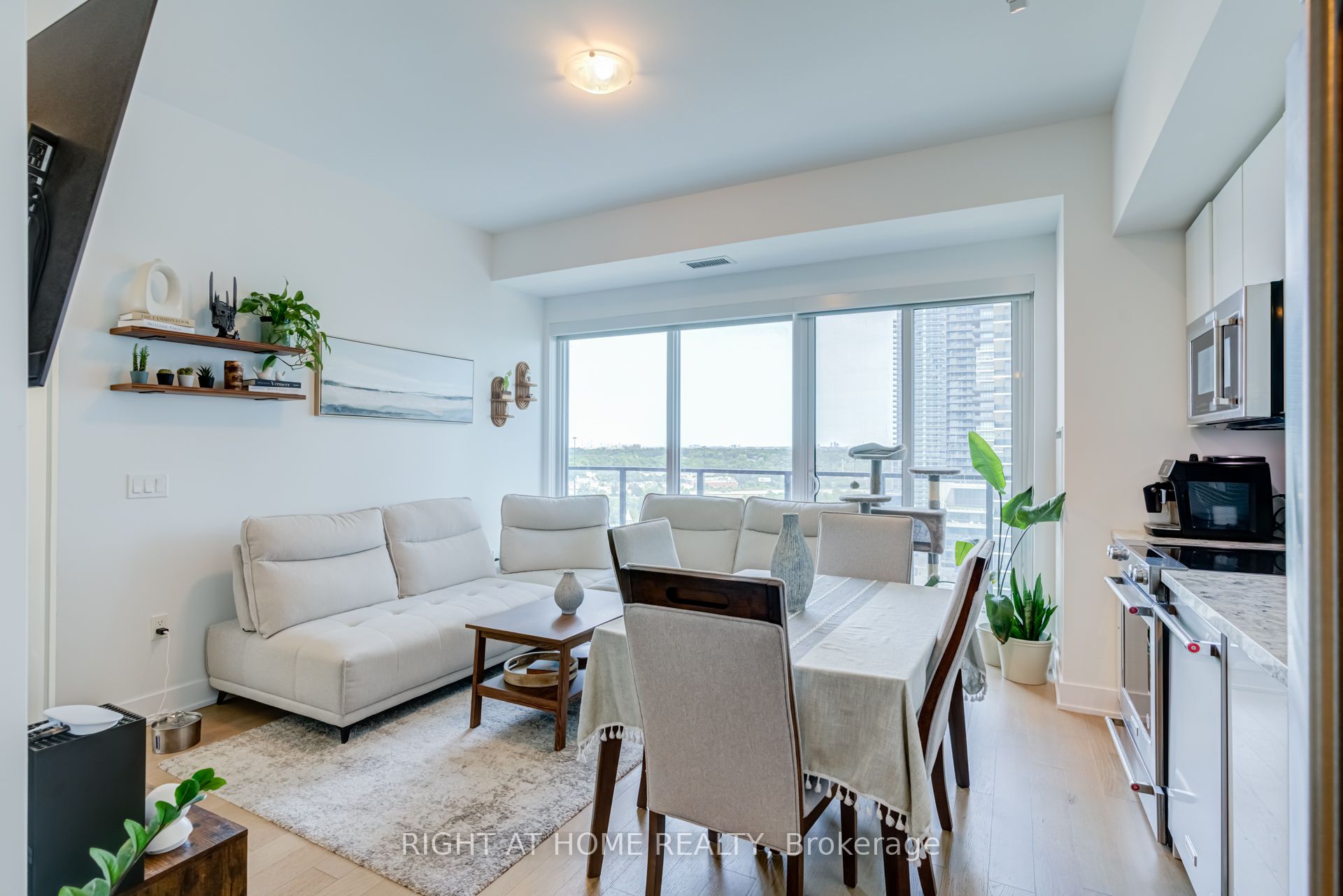 1413-30 Shore Breeze Drive, Toronto, ON, M8V 0J1