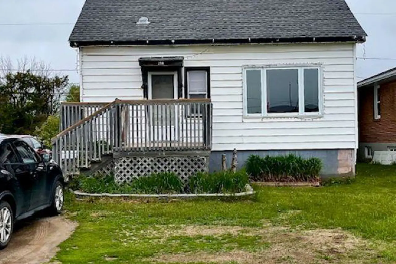 258 Algonquin Ave photo 2