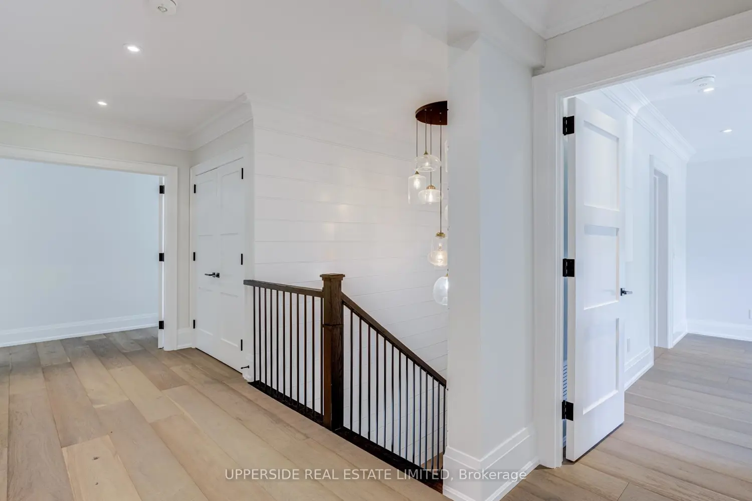 152 Wells Street photo 5