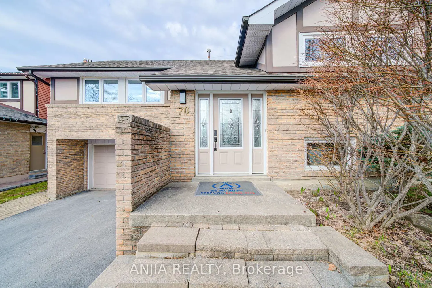 70 Briarwood Road photo 2
