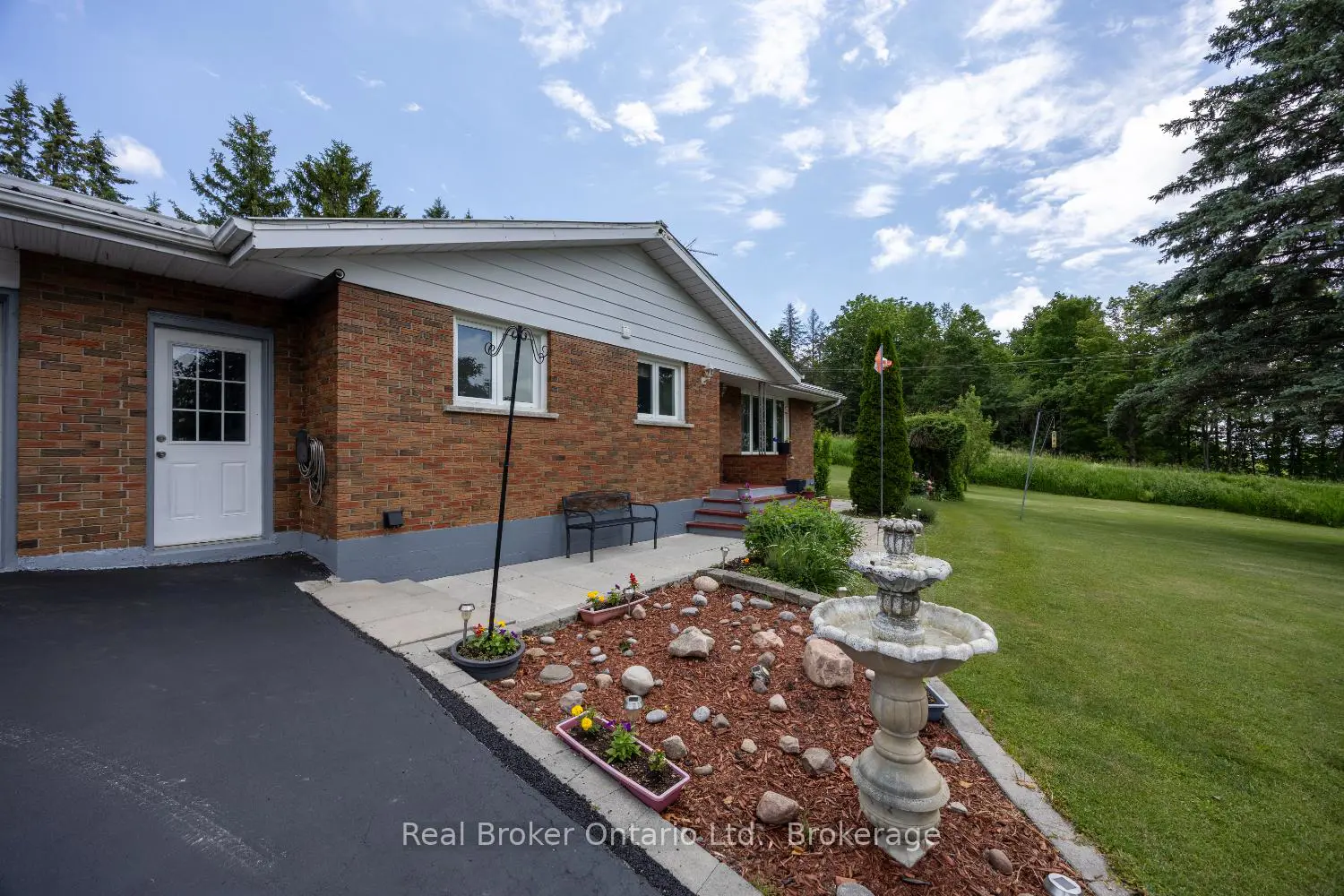 6019 Morton Road photo 3