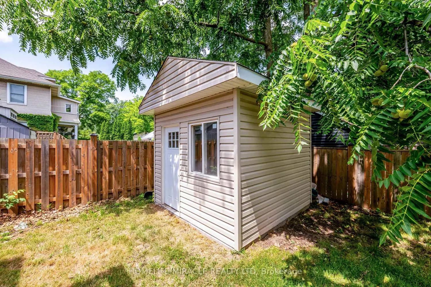 4975 Mcrae Street photo 3