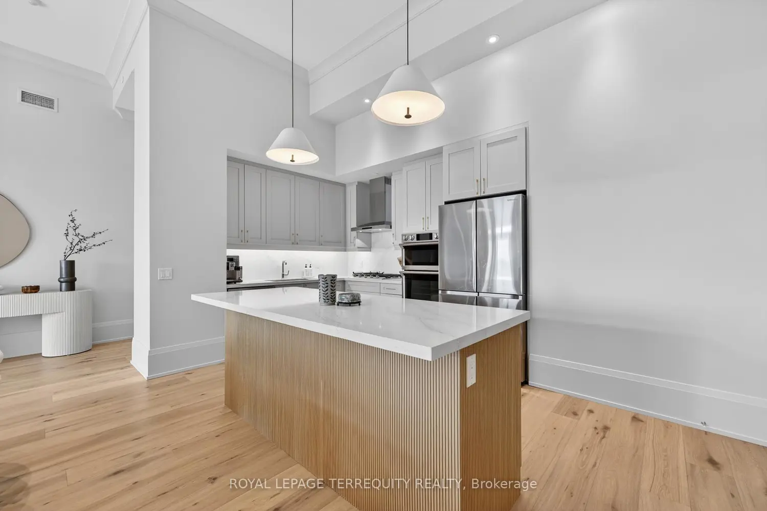 1 Hume Street Ph 615 photo 4