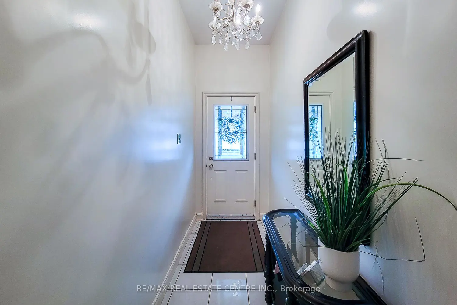 244 Hughson Street photo 2