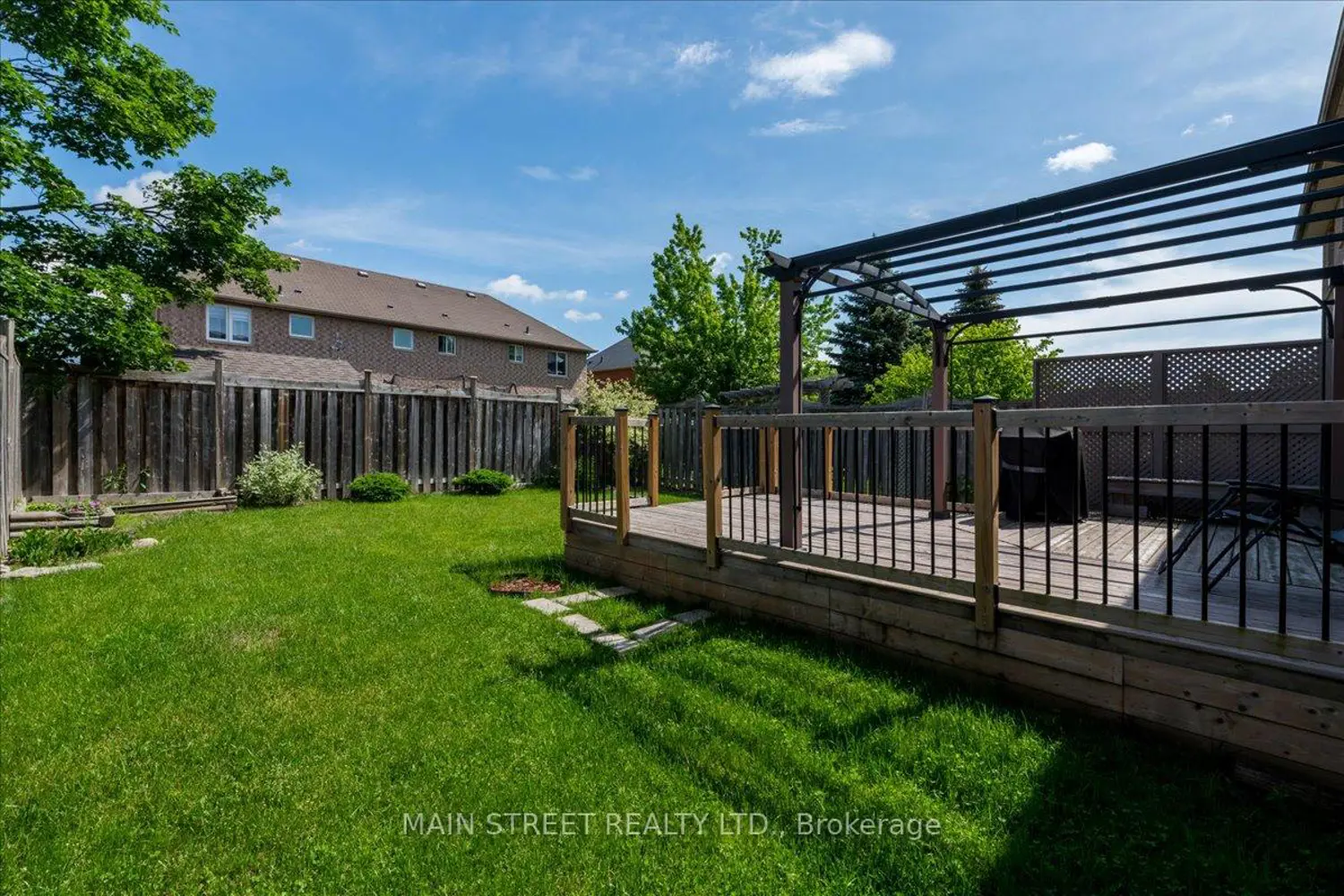 128 Tunbridge Road photo 3