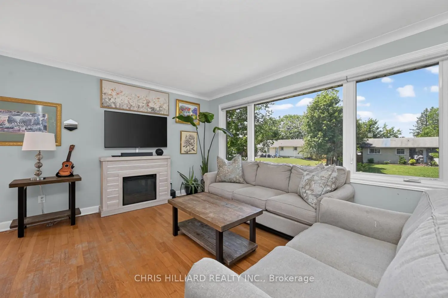 5277 Hillcrest Drive photo 4