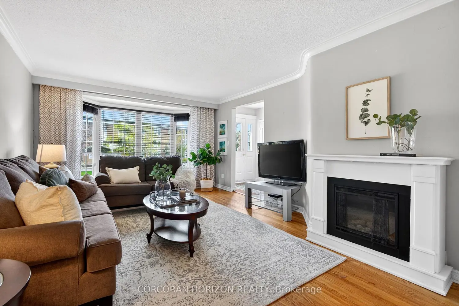77 Mineola Road photo 4