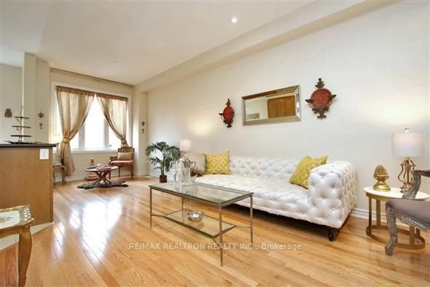 35 Elihof Drive photo 3