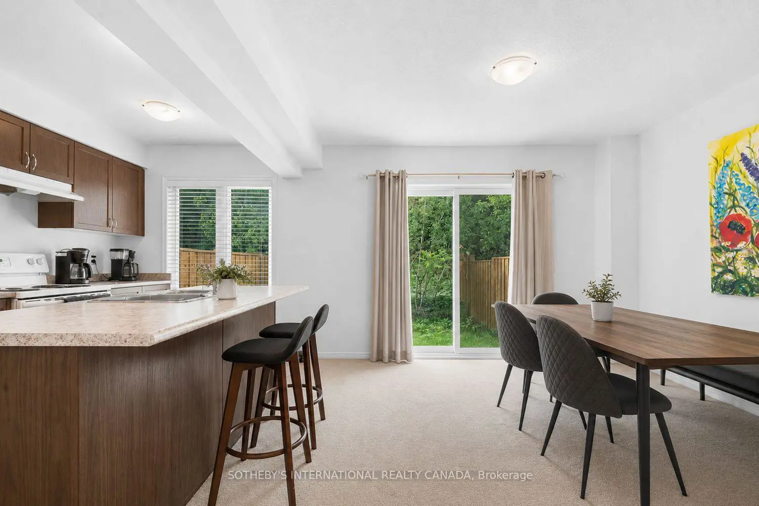 77 Franks Way photo 5