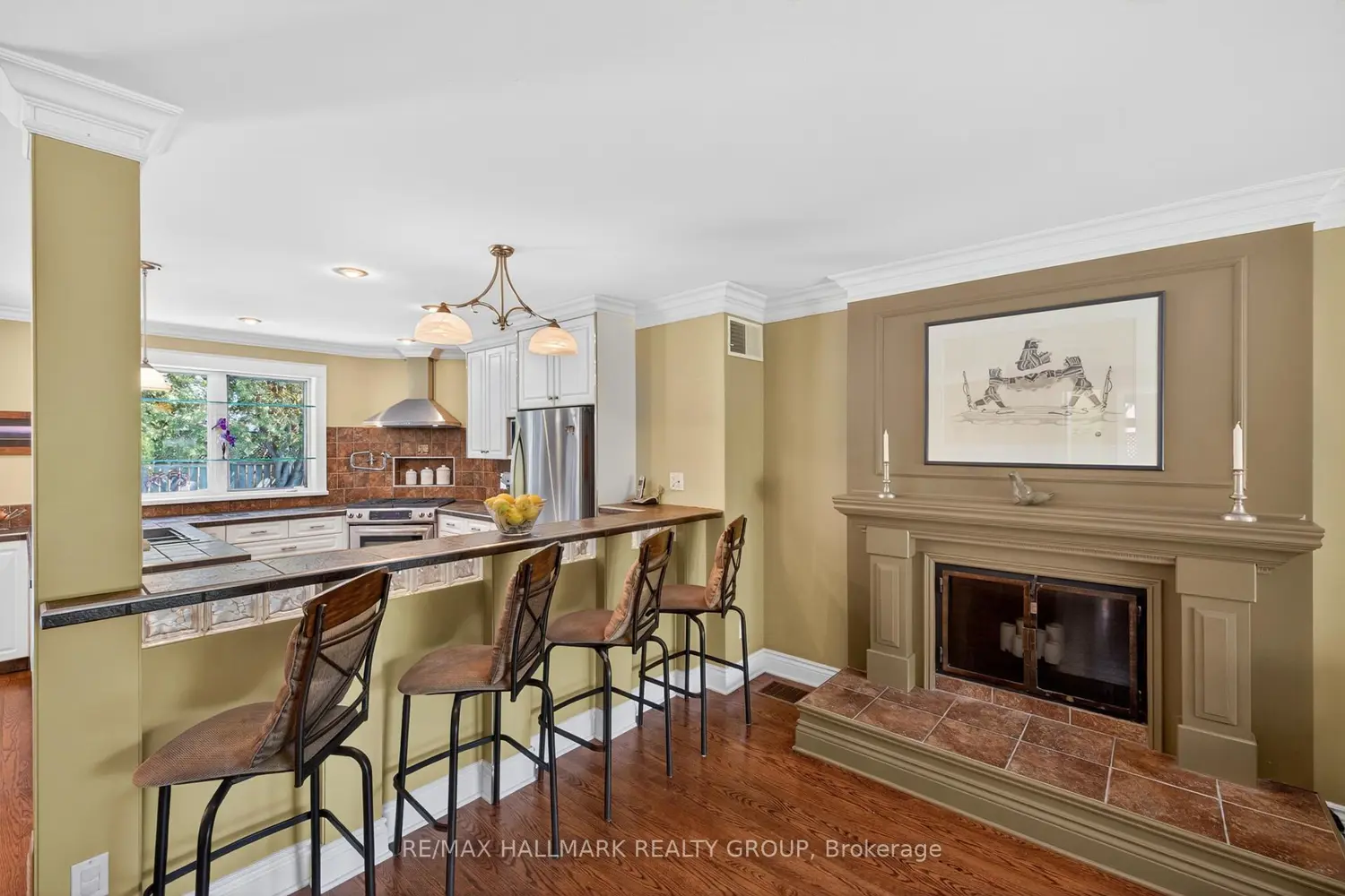 2128 Benjamin Avenue photo 4