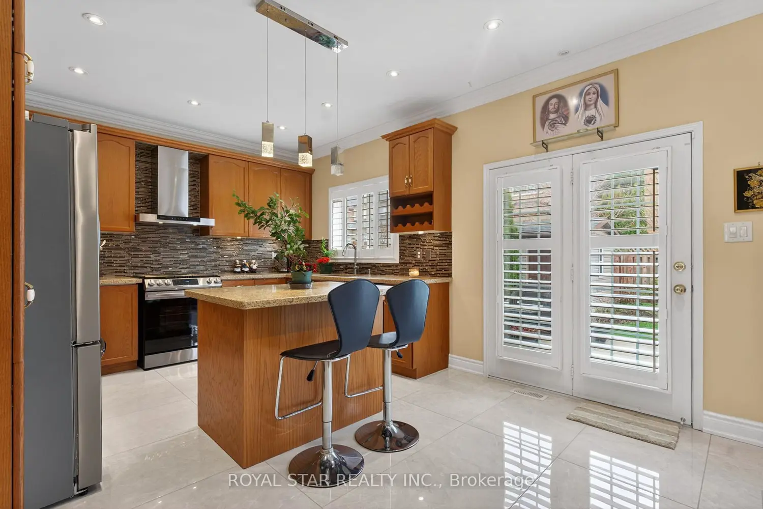 3841 Edgecliffe Run photo 3
