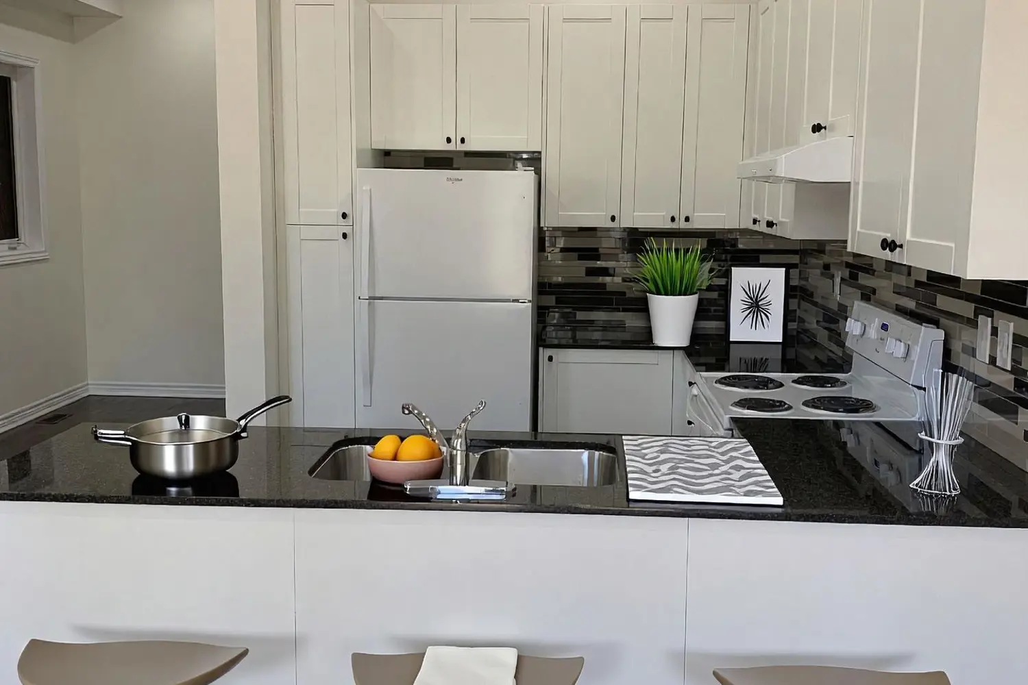 39 Farwell Avenue photo 3
