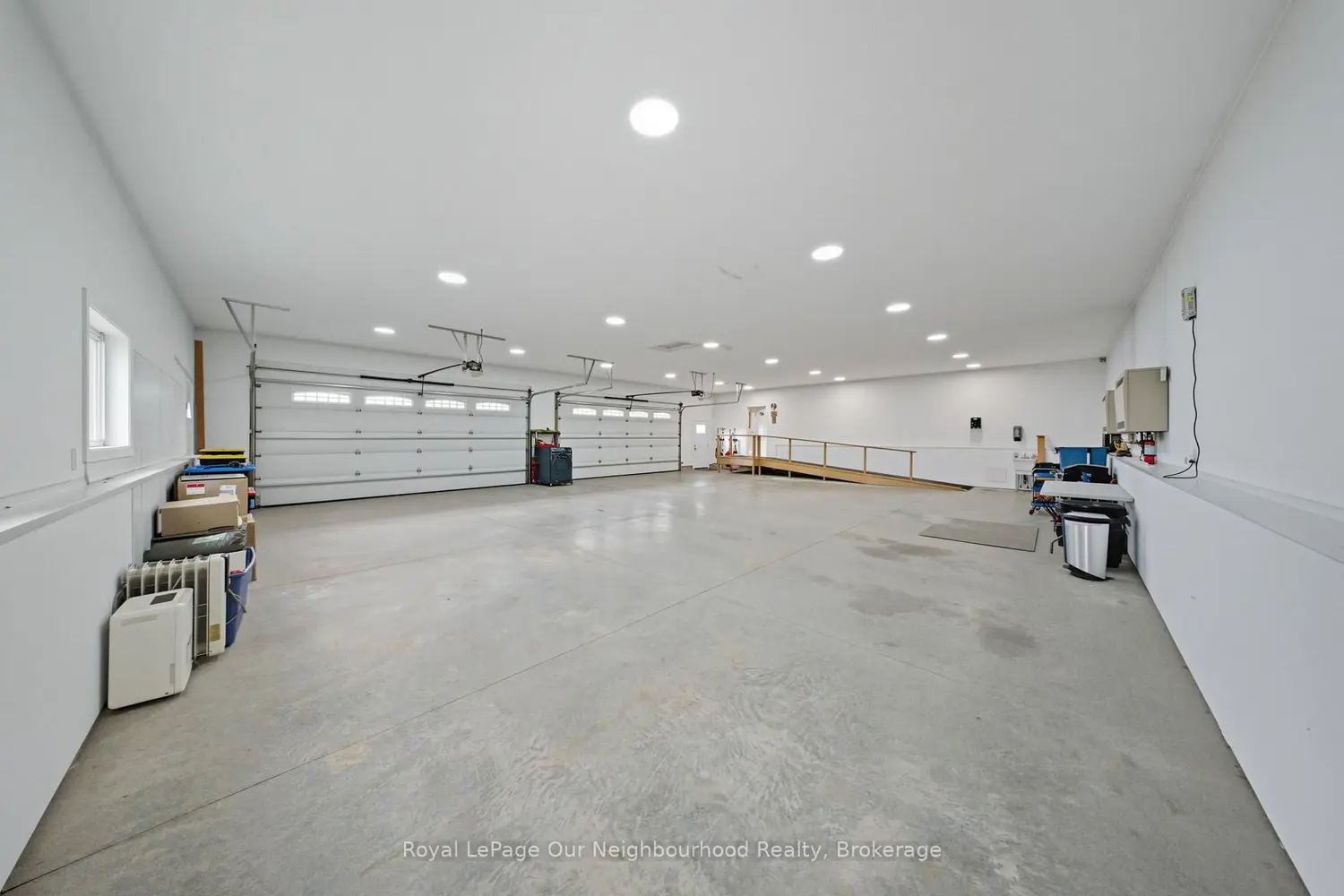 211 Langford Drive photo 4