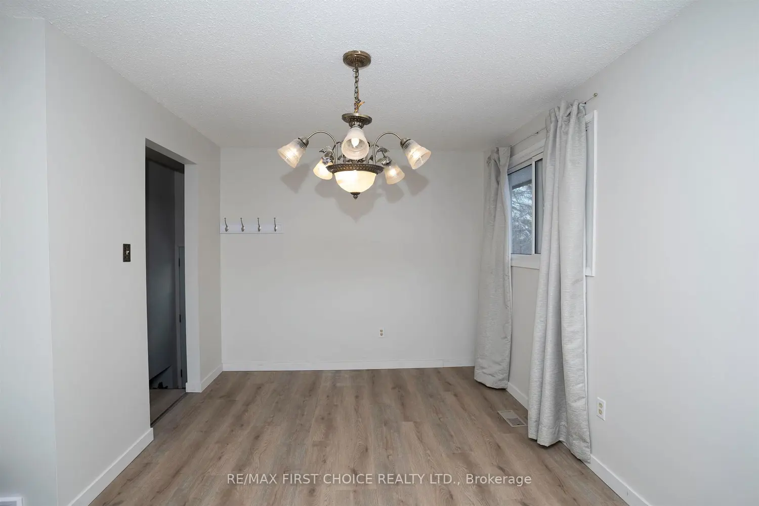 435 Dublin Avenue photo 3