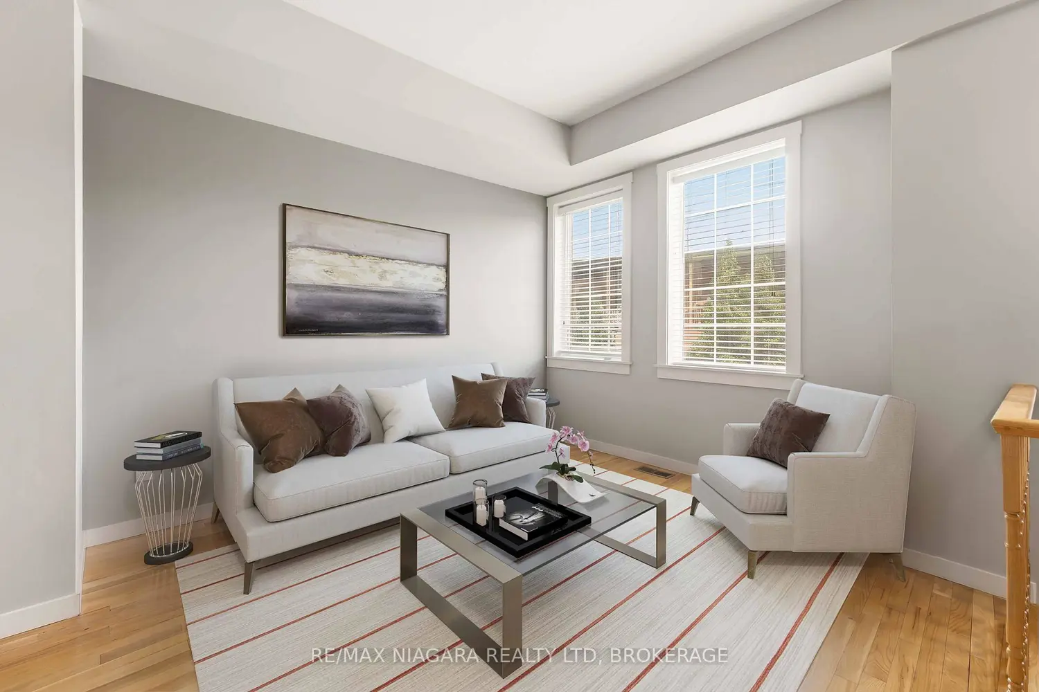 49 Ontario Street 2 photo 5