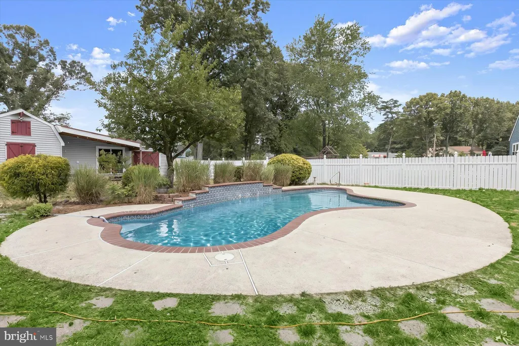 962 Point Pleasant Road, Glen Burnie, MD 21060