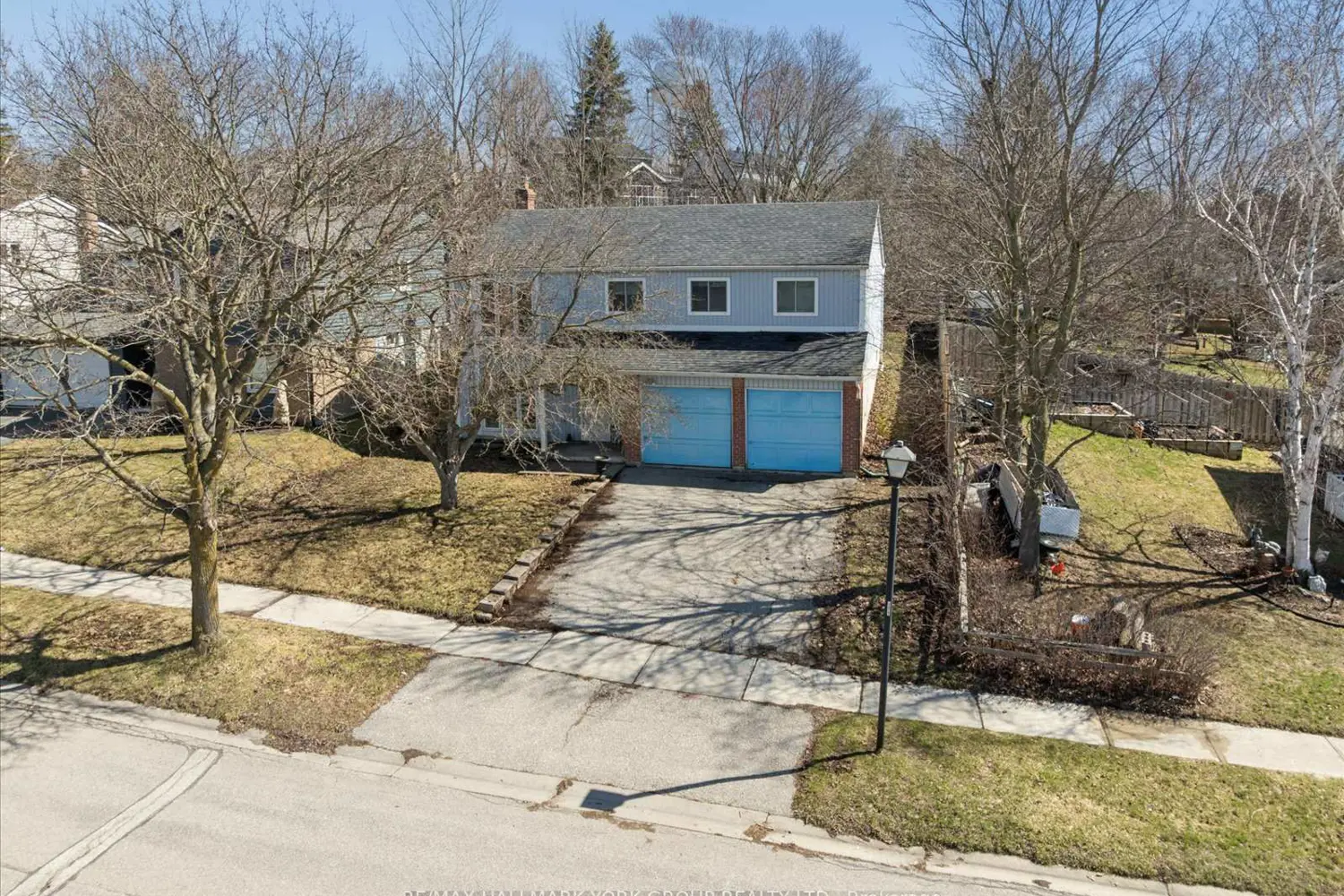 47 Holland River Boulevard photo 4