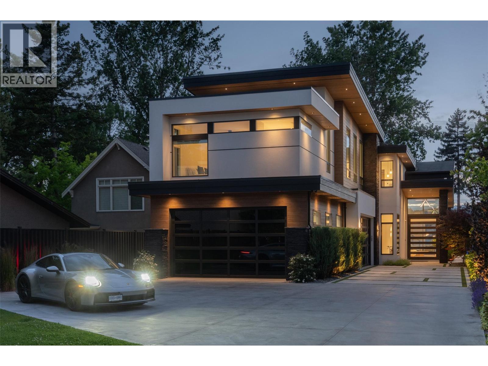 2764 Abbott Street, Kelowna, BC, V1Y1G4