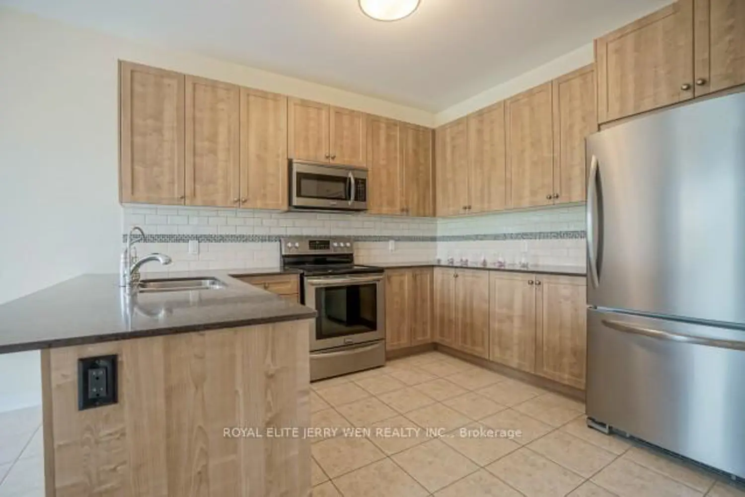 726 Coldstream Drive photo 4