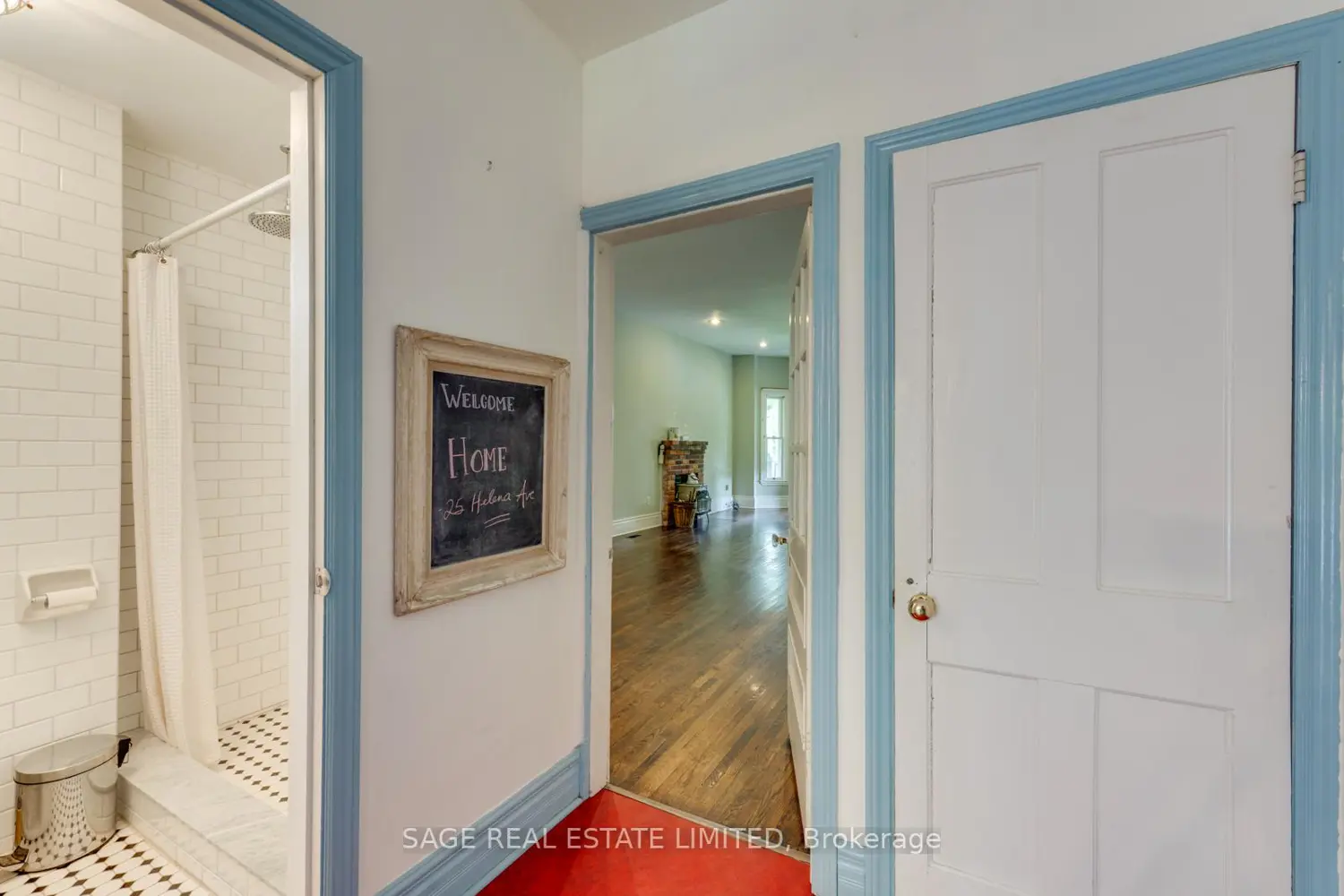 25 Helena Avenue photo 5