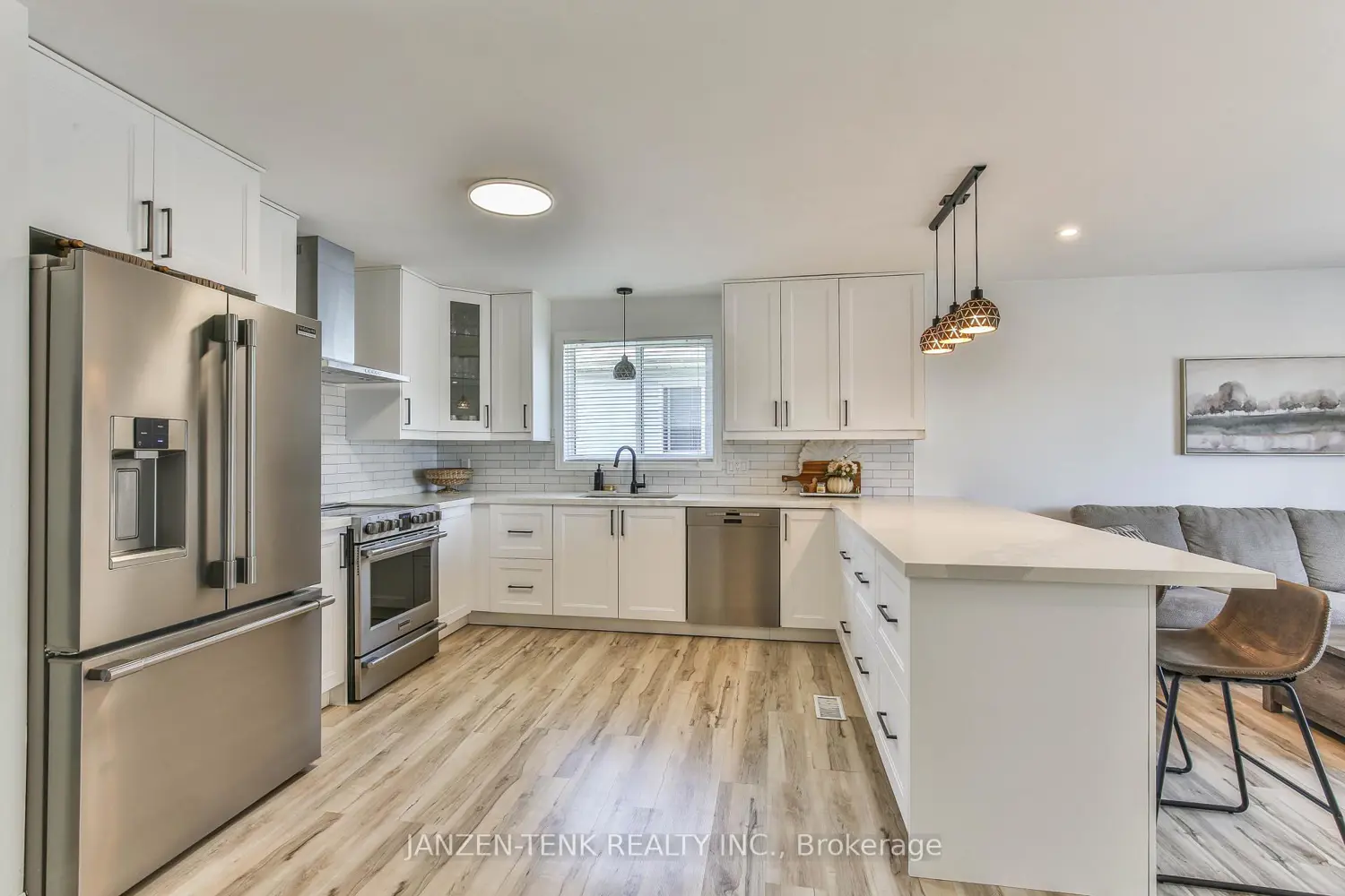 22 Beckett Boulevard photo 2