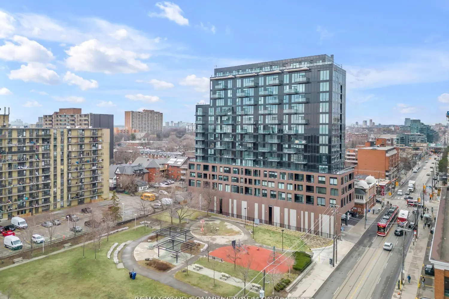 270 Dufferin Street 1106 photo 2